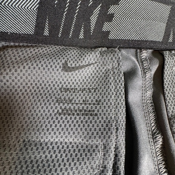 Nike Golf Dri-FIT Flat Front Pants Gray 32x32 AJ5489-021 Stretch Lightweight - Picture 5 of 12